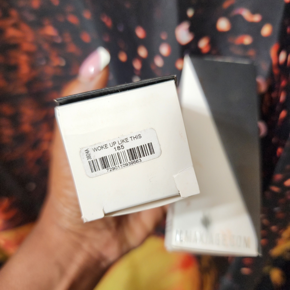 IL MAKIAGE Woke Up Like This Foundation